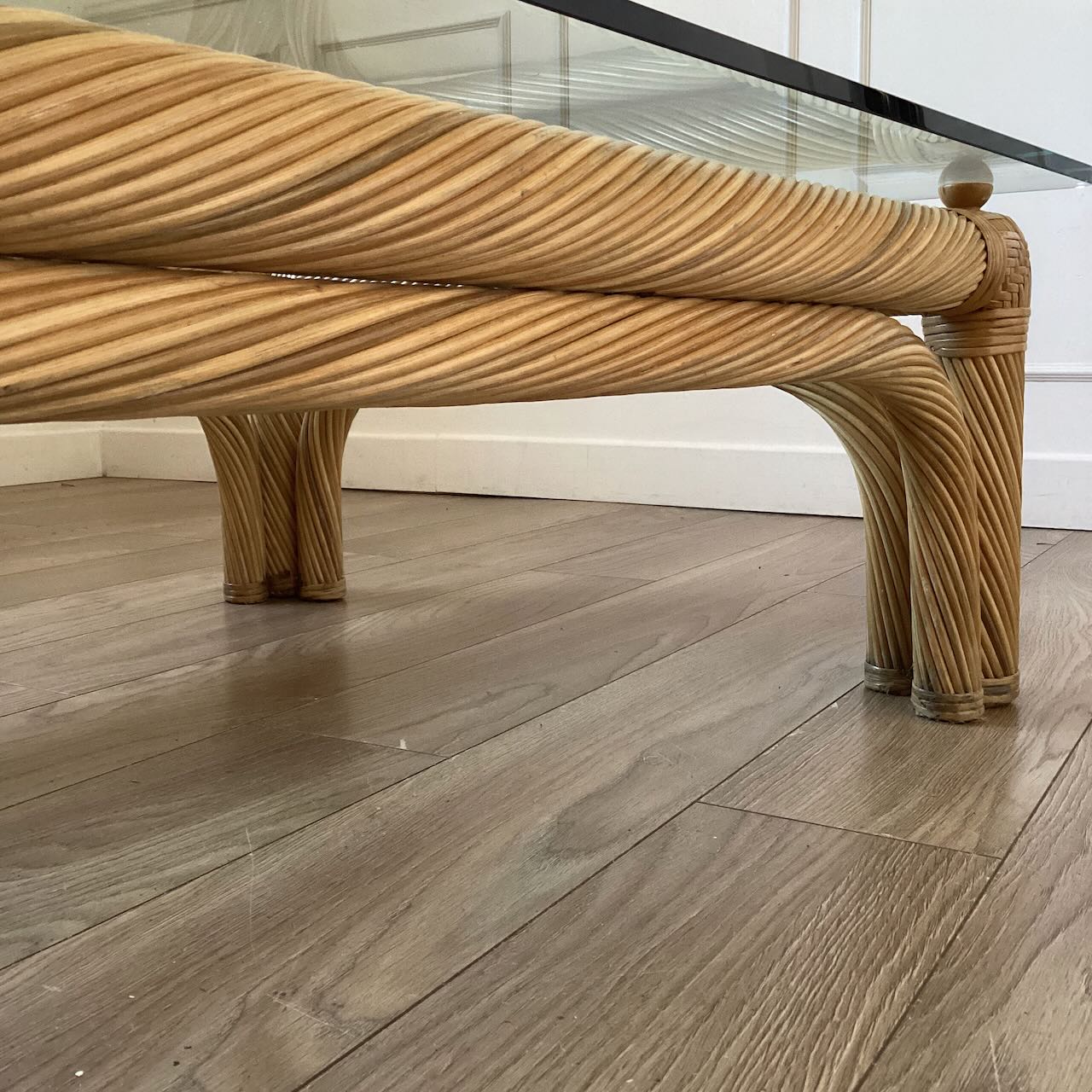 Grande table basse en rotin – Image 10