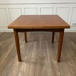 Table à manger vintage 4-6 personnes