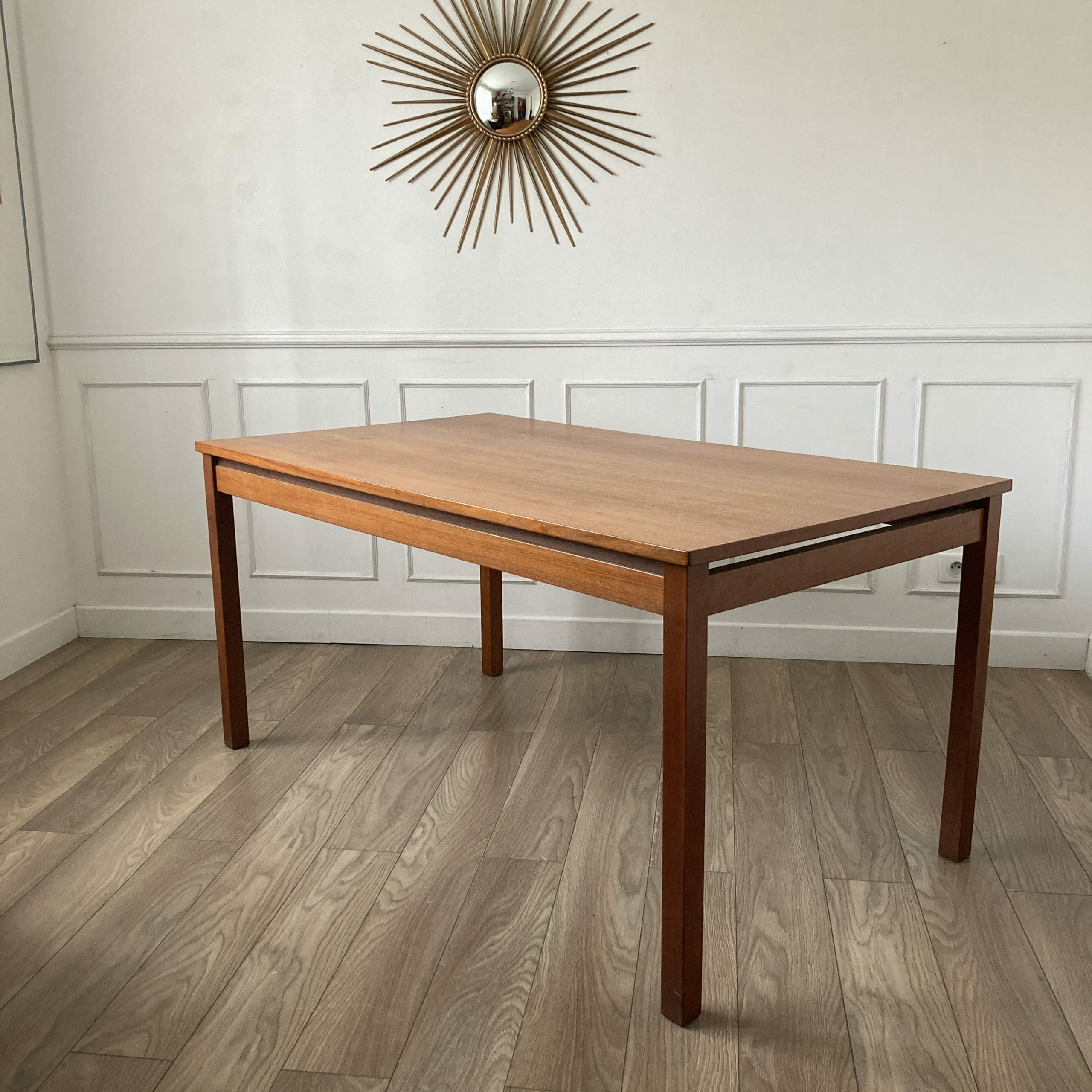 Table de salle à manger en teck