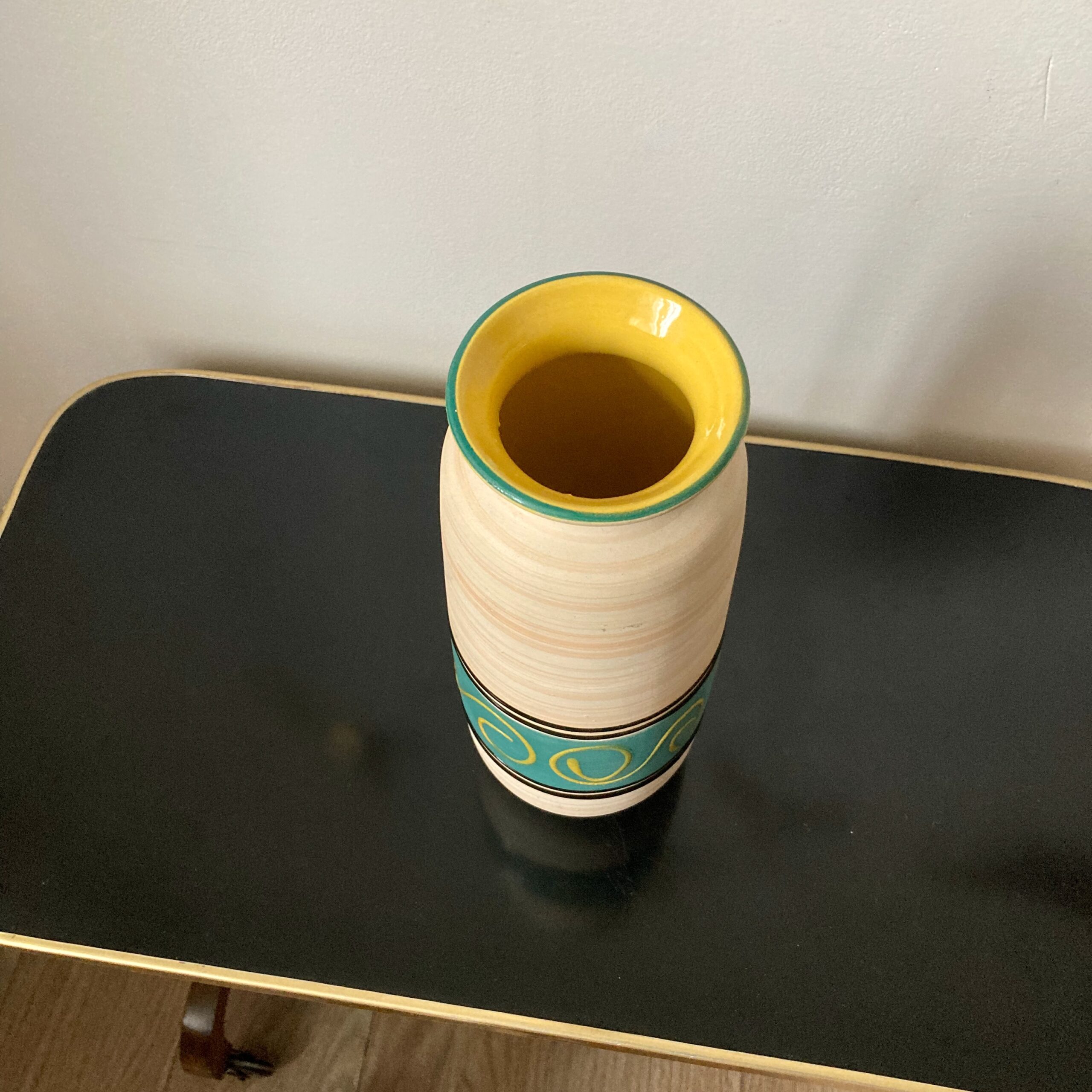 Vase West Germany liseré jaune – Image 4