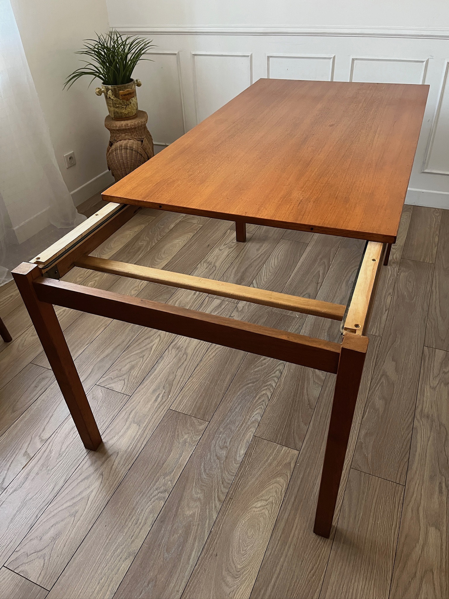 Table de salle à manger en teck – Image 4