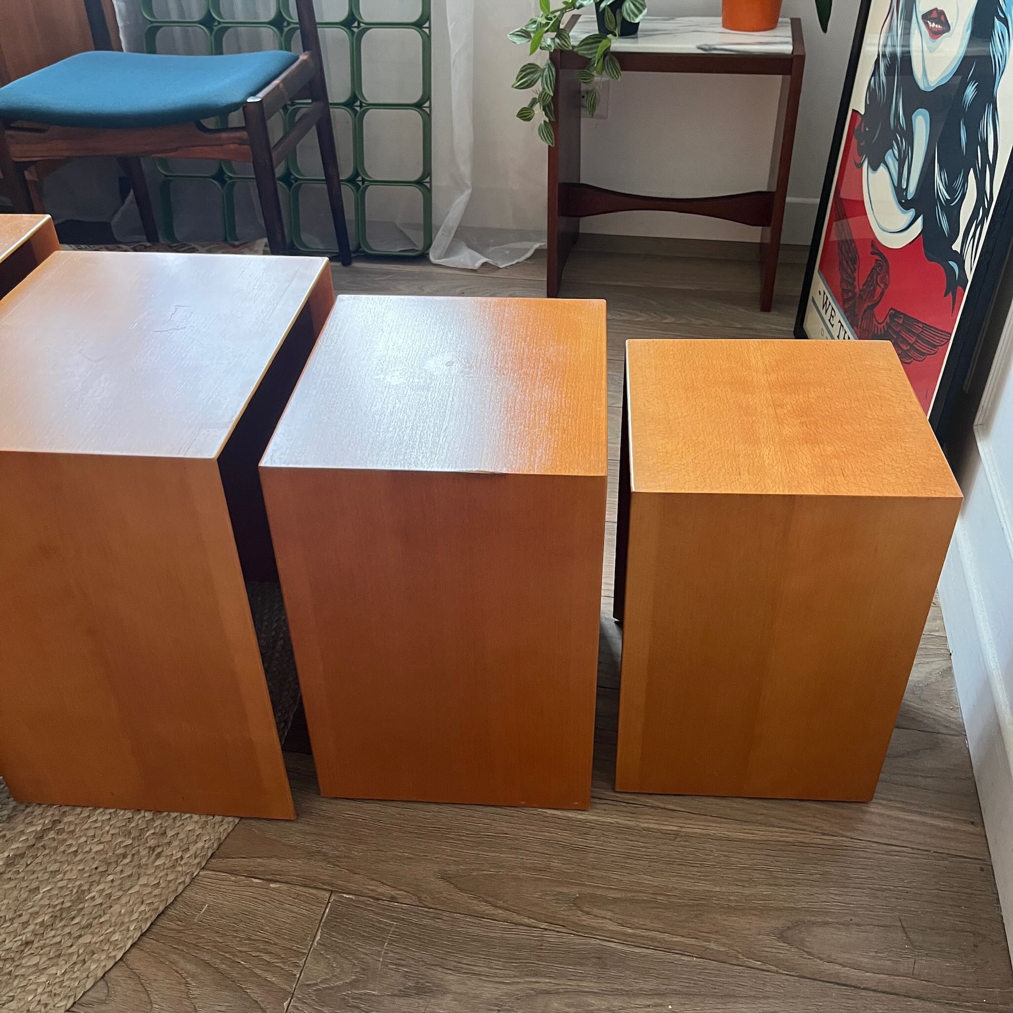 Tables gigognes en bois – Image 6