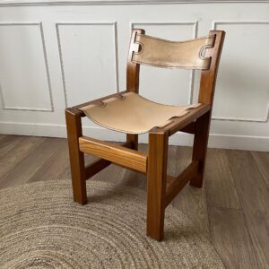 Chaise, maison Regain