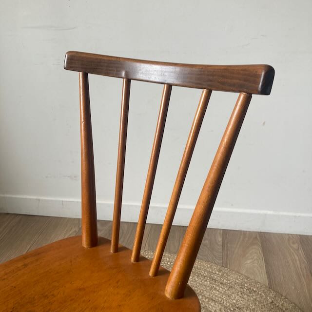 Chaises à barreaux vintage – Image 7