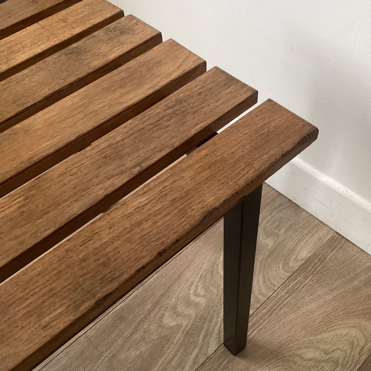 Table basse métal et lattes de bois – Image 9