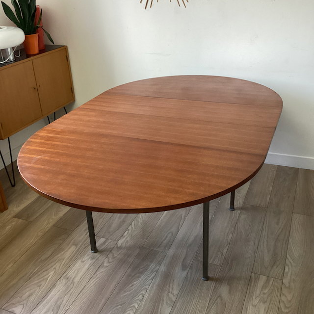 Table à manger 4-6 personnes – Image 6